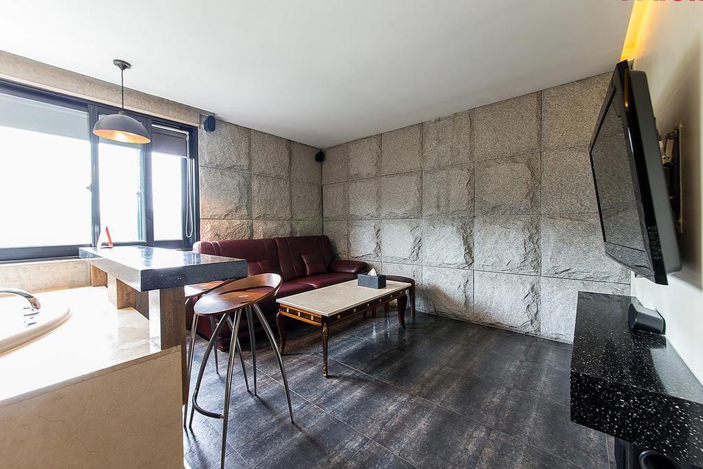 Tara Hotel Seoel Kamer foto
