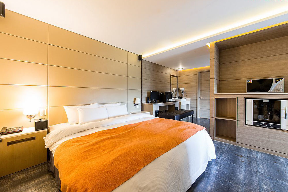 Tara Hotel Seoel Buitenkant foto